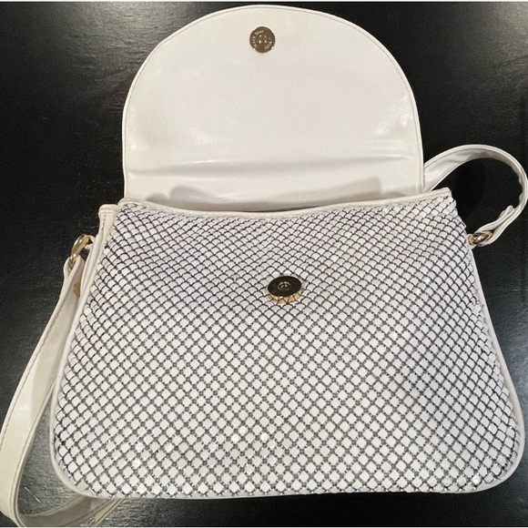 Like New! Vintage 1920’s 30’s WHITING & DAVIS Pearl White Mesh Shoulder Bag - Picture 2 of 16